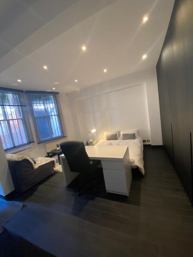 Appartement Beautiful Modern Studio In High Street Kensington à Londres Extérieur photo