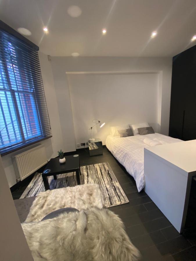 Appartement Beautiful Modern Studio In High Street Kensington à Londres Extérieur photo